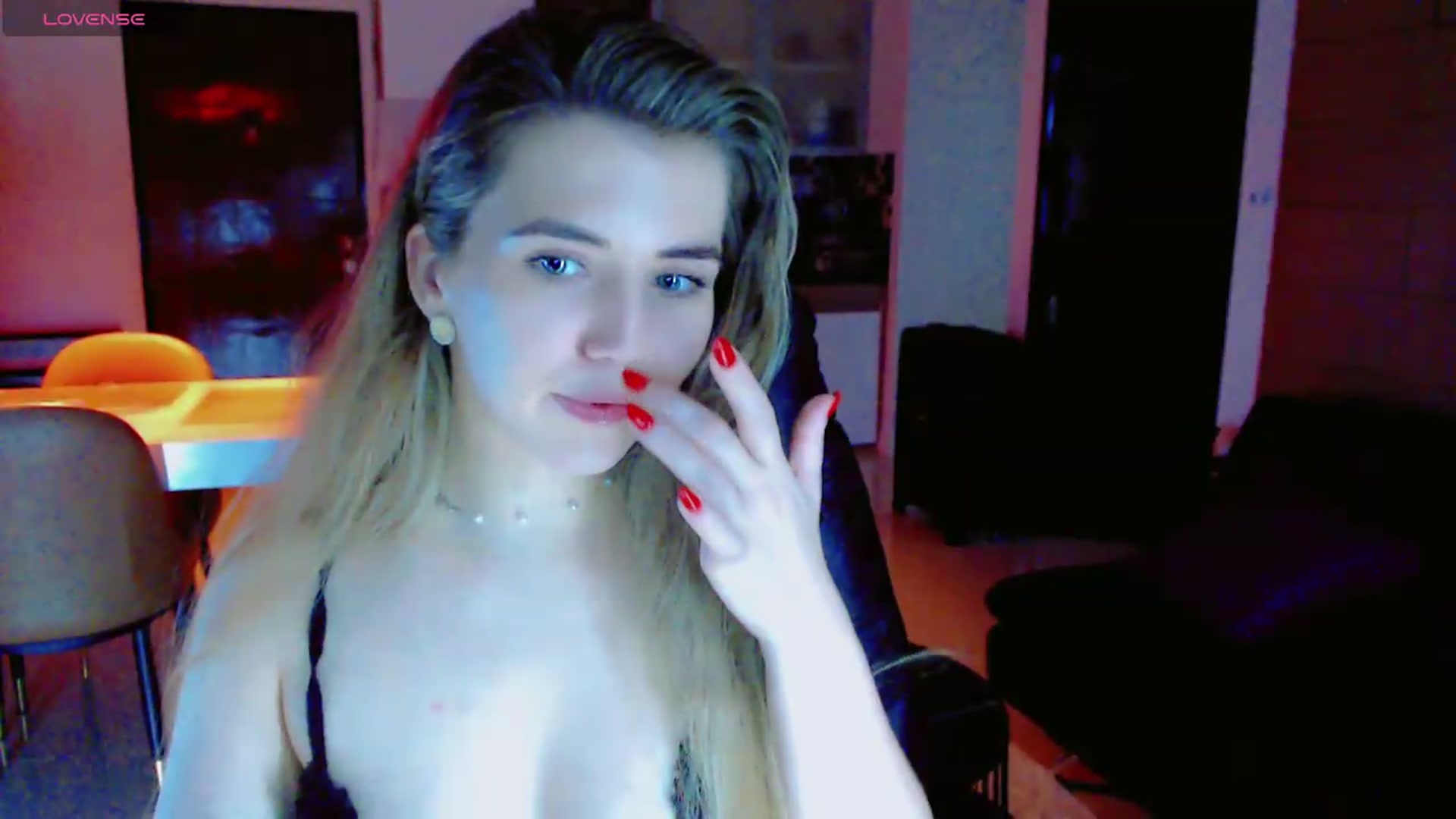 Gallery image thumbnail from KilianSou's myfreecams stream on, 08/18/2026, 08:37 image 5 of 20