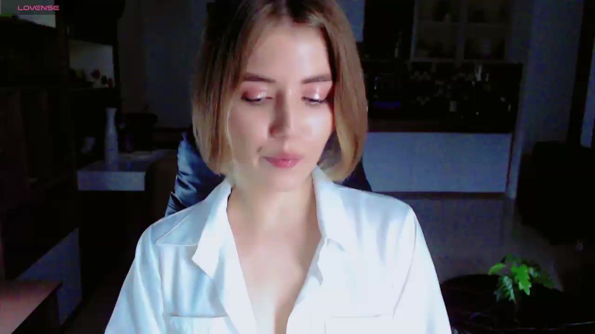 Gallery image thumbnail from KilianSou's myfreecams stream on, 08/19/2026, 06:13 image 12 of 20