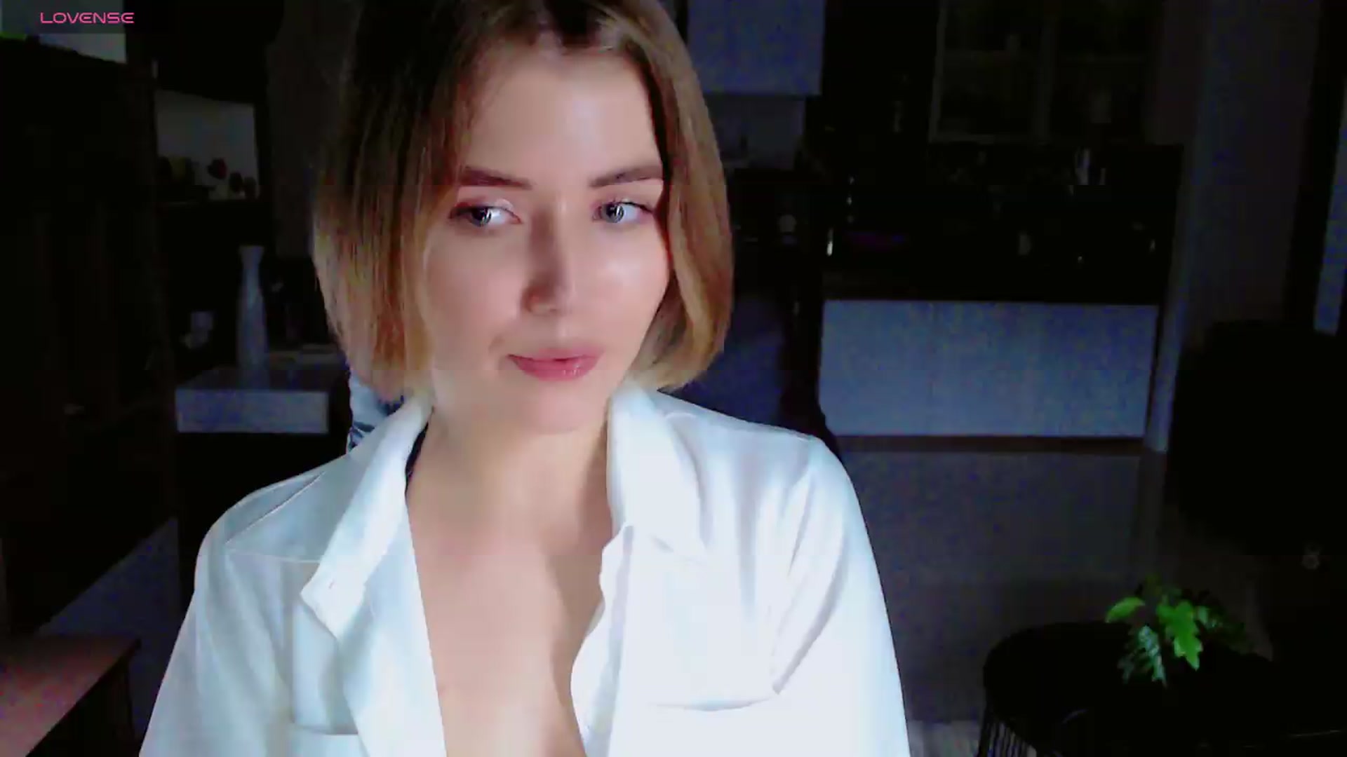 Gallery image thumbnail from KilianSou's myfreecams stream on, 08/19/2026, 06:13 image 13 of 20