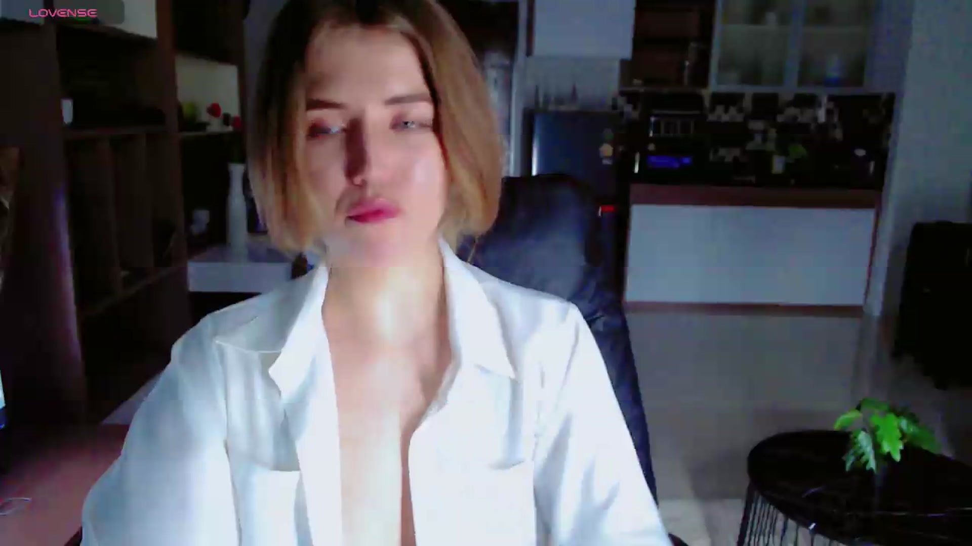 Gallery image thumbnail from KilianSou's myfreecams stream on, 08/19/2026, 08:41 image 12 of 20