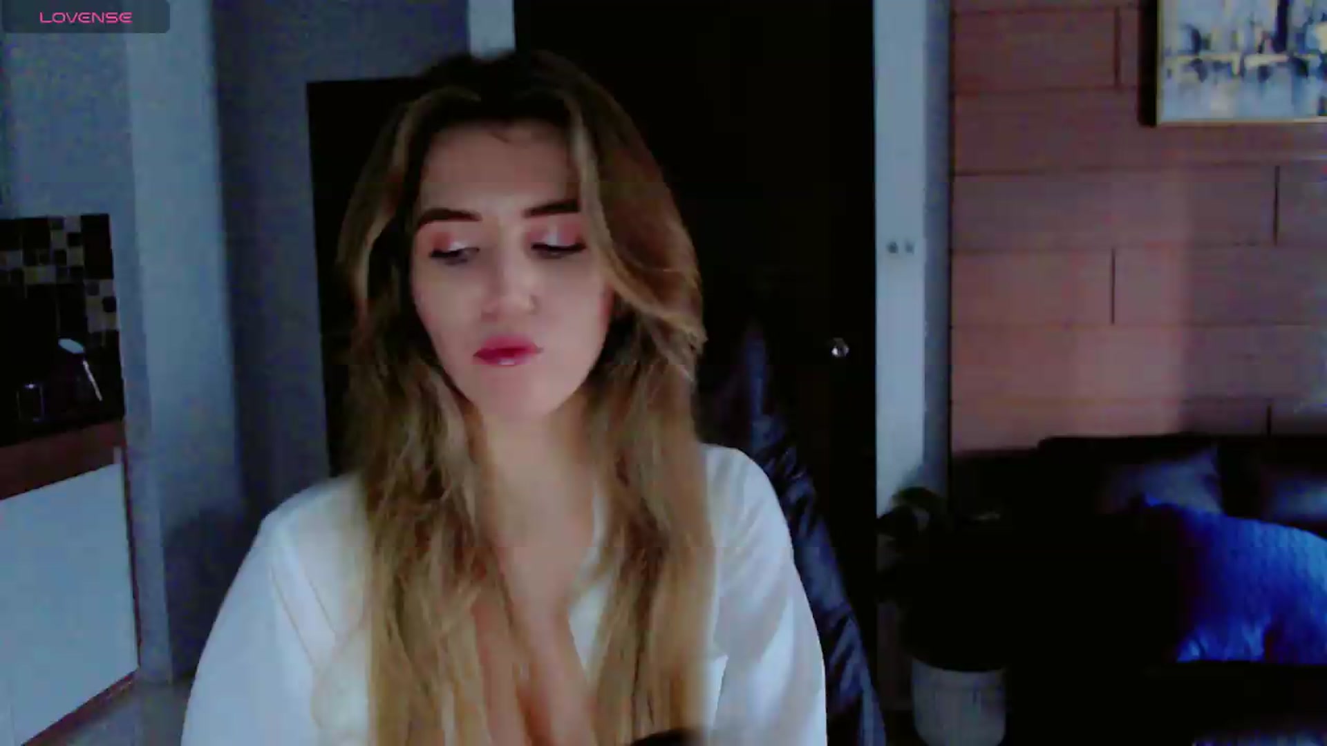 Gallery image thumbnail from KilianSou's myfreecams stream on, 08/19/2026, 09:41 image 18 of 20