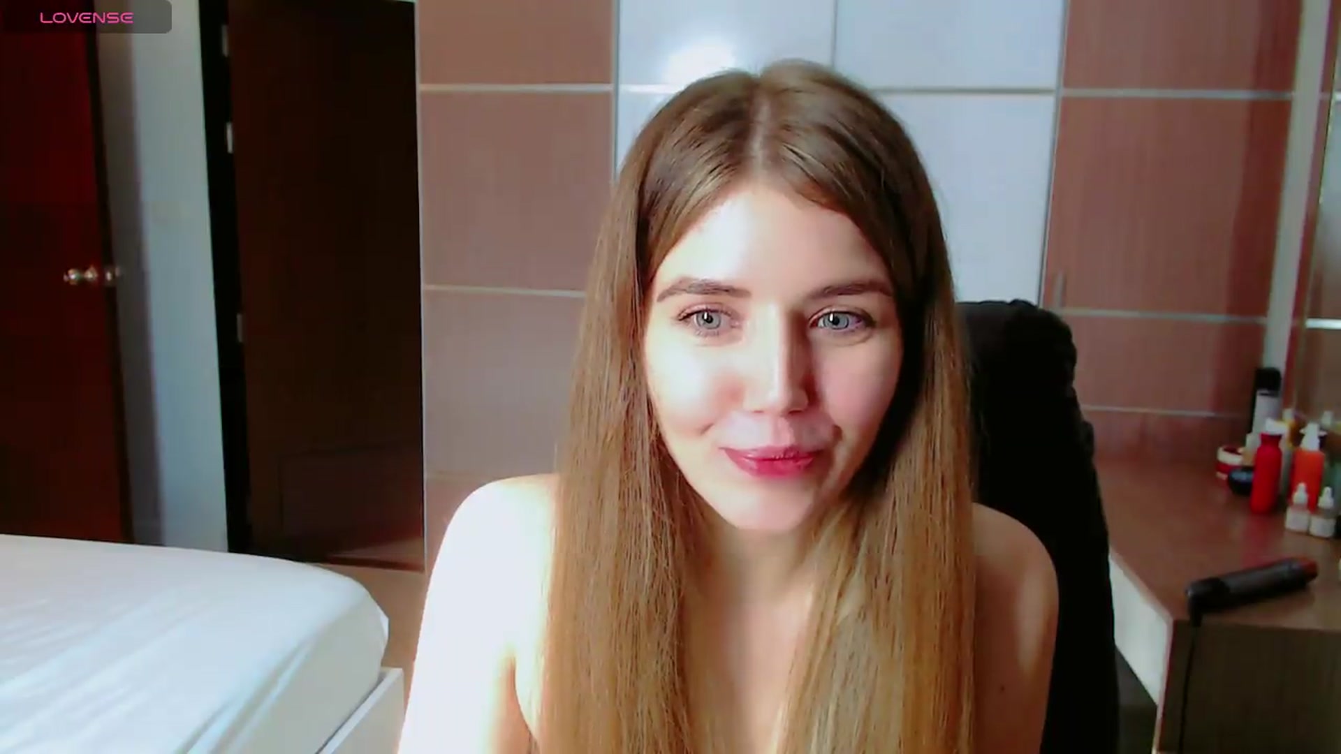 Gallery image thumbnail from KilianSou's myfreecams stream on, 08/22/2026, 09:29 image 18 of 20
