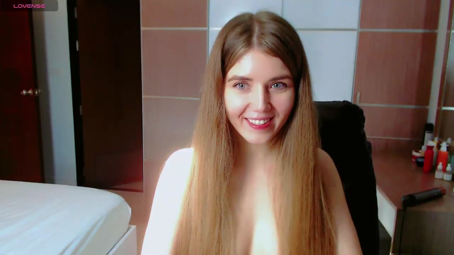 Gallery image thumbnail from KilianSou's myfreecams stream on, 08/22/2026, 09:29 image 19 of 20