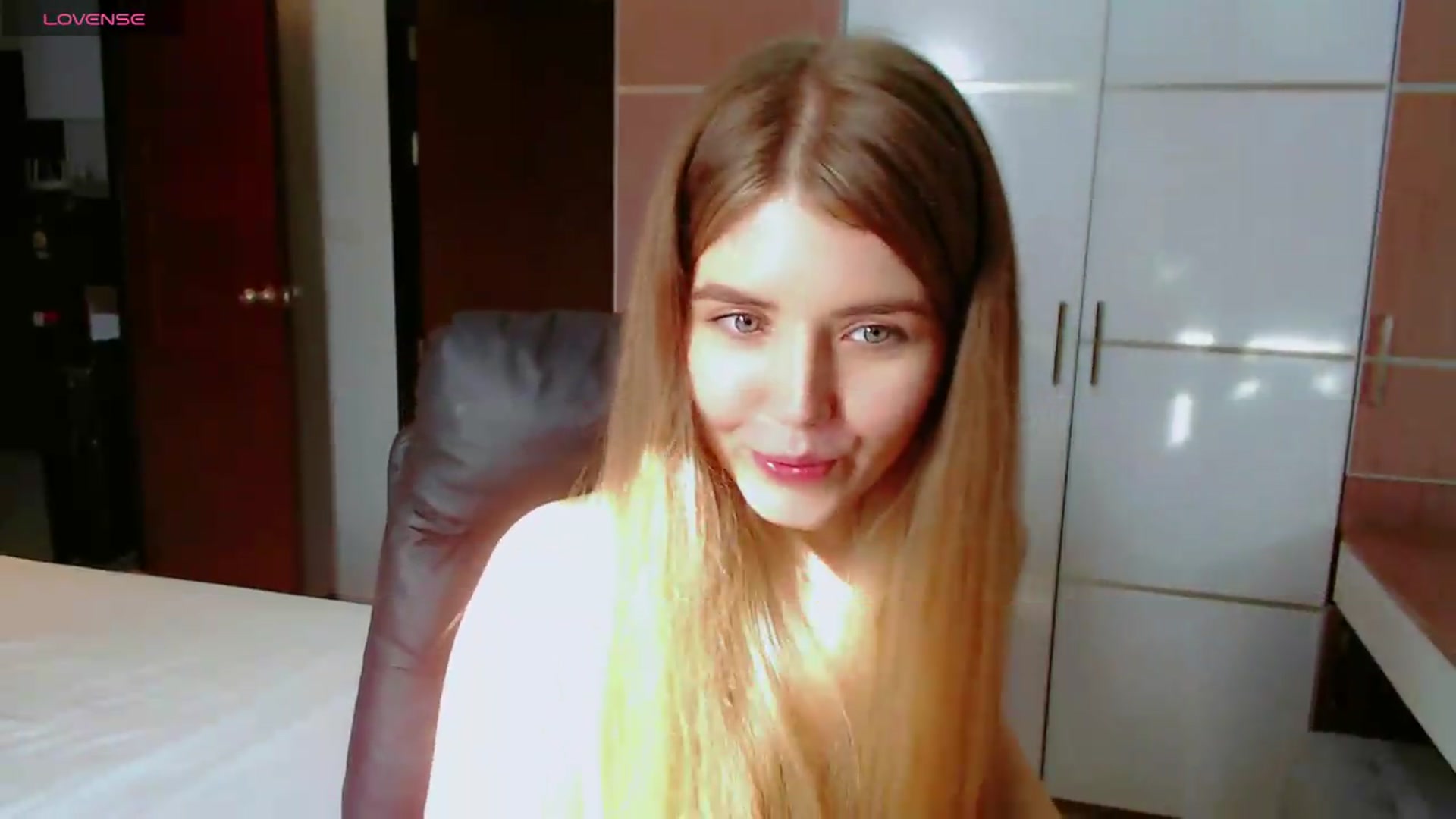 Gallery image thumbnail from KilianSou's myfreecams stream on, 08/22/2026, 09:29 image 6 of 20