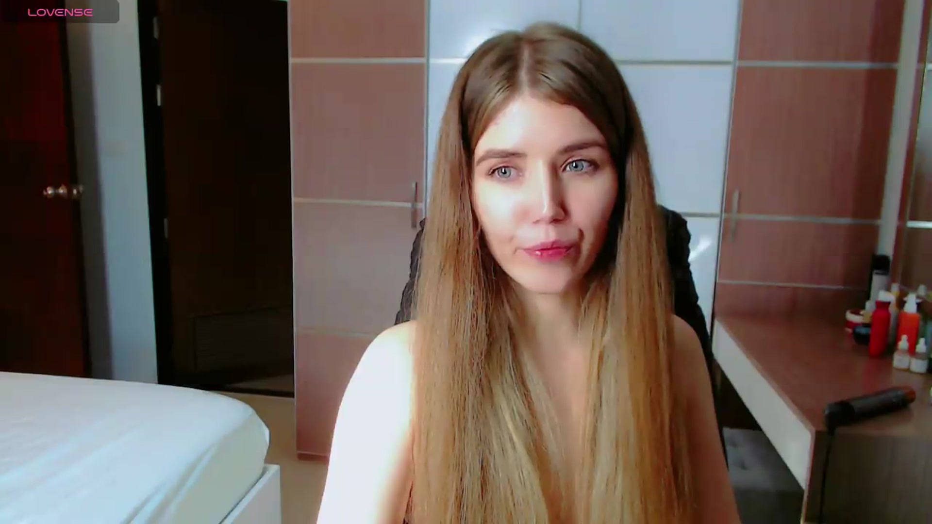 Gallery image thumbnail from KilianSou's myfreecams stream on, 08/22/2026, 09:29 image 16 of 20