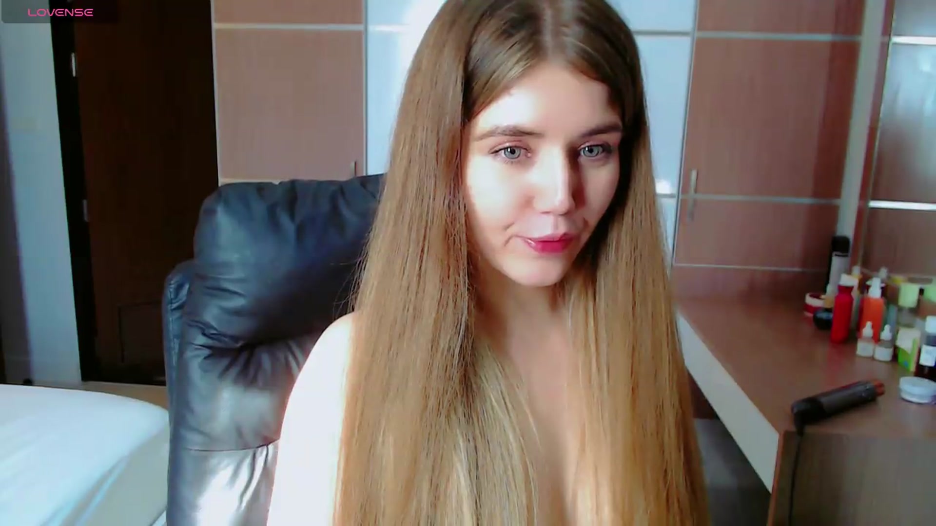Gallery image thumbnail from KilianSou's myfreecams stream on, 08/22/2026, 09:29 image 5 of 20