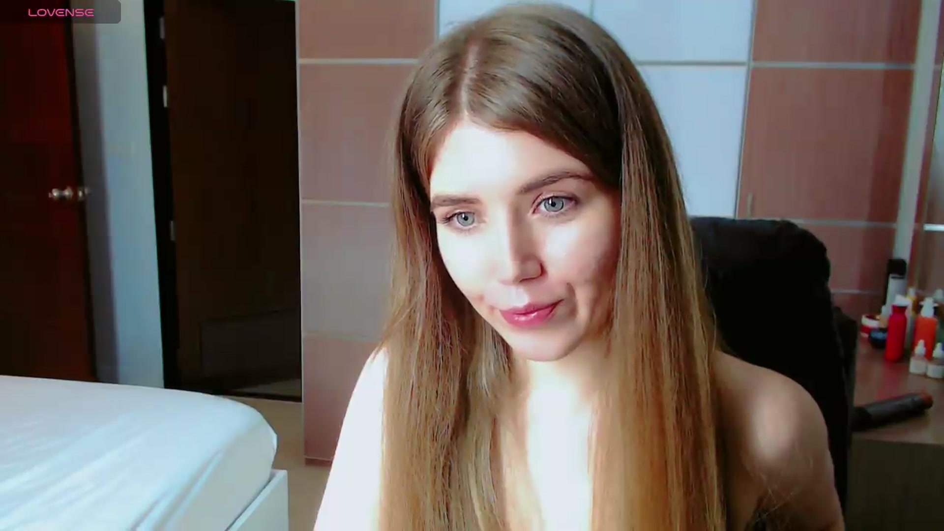Gallery image thumbnail from KilianSou's myfreecams stream on, 08/22/2026, 09:29 image 14 of 20