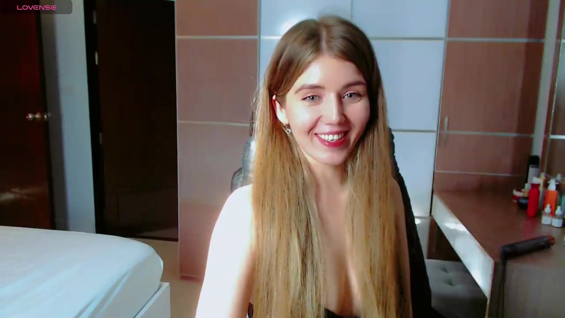 Gallery image thumbnail from KilianSou's myfreecams stream on, 08/22/2026, 09:56 image 18 of 20