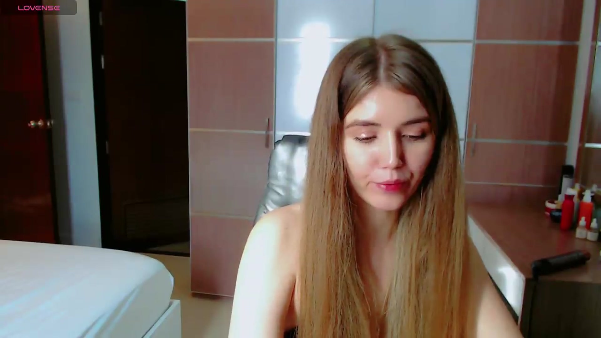 Gallery image thumbnail from KilianSou's myfreecams stream on, 08/22/2026, 09:56 image 9 of 20