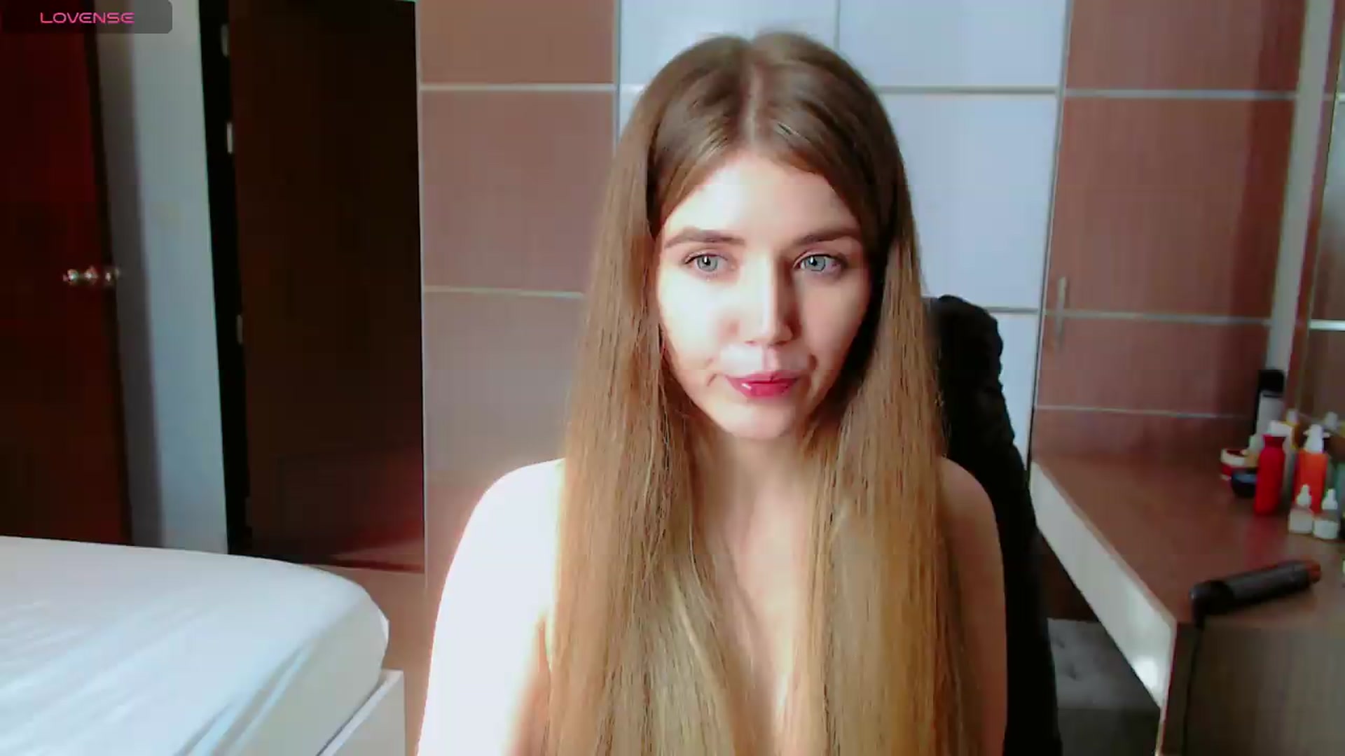 Gallery image thumbnail from KilianSou's myfreecams stream on, 08/22/2026, 09:56 image 1 of 20