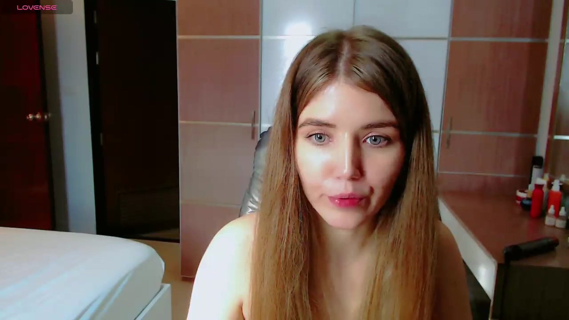 Gallery image thumbnail from KilianSou's myfreecams stream on, 08/22/2026, 09:56 image 5 of 20