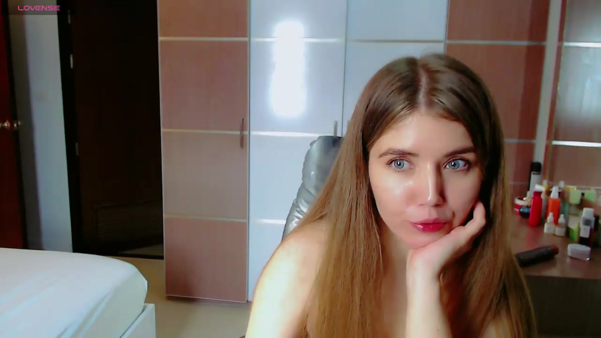 Gallery image thumbnail from KilianSou's myfreecams stream on, 08/22/2026, 10:59 image 9 of 20