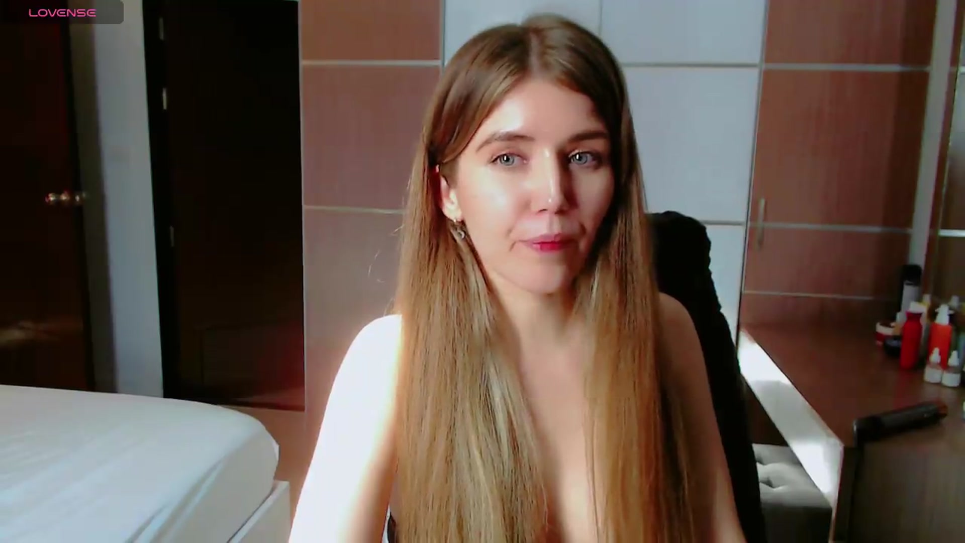 Gallery image thumbnail from KilianSou's myfreecams stream on, 08/22/2026, 10:59 image 2 of 20