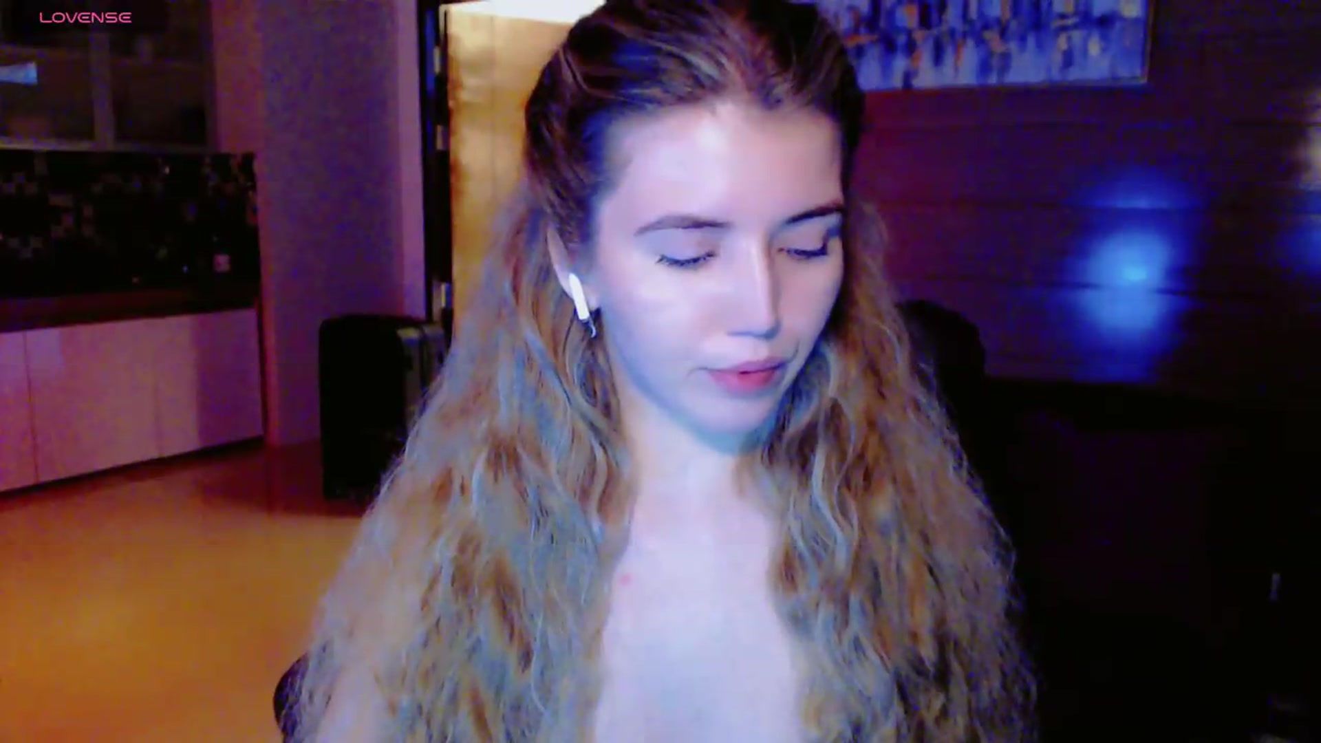 Gallery image thumbnail from KilianSou's myfreecams stream on, 08/23/2026, 09:56 image 2 of 20