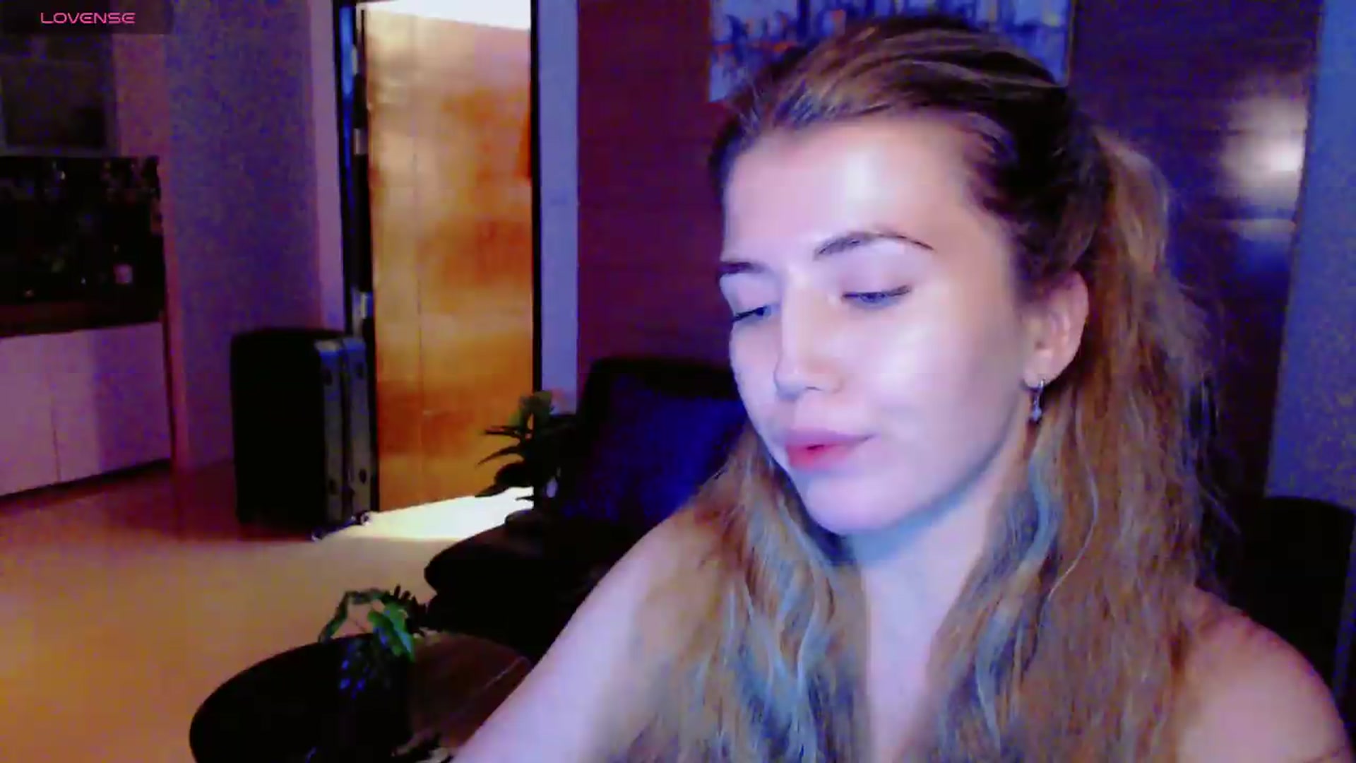 Gallery image thumbnail from KilianSou's myfreecams stream on, 08/23/2026, 09:56 image 10 of 20
