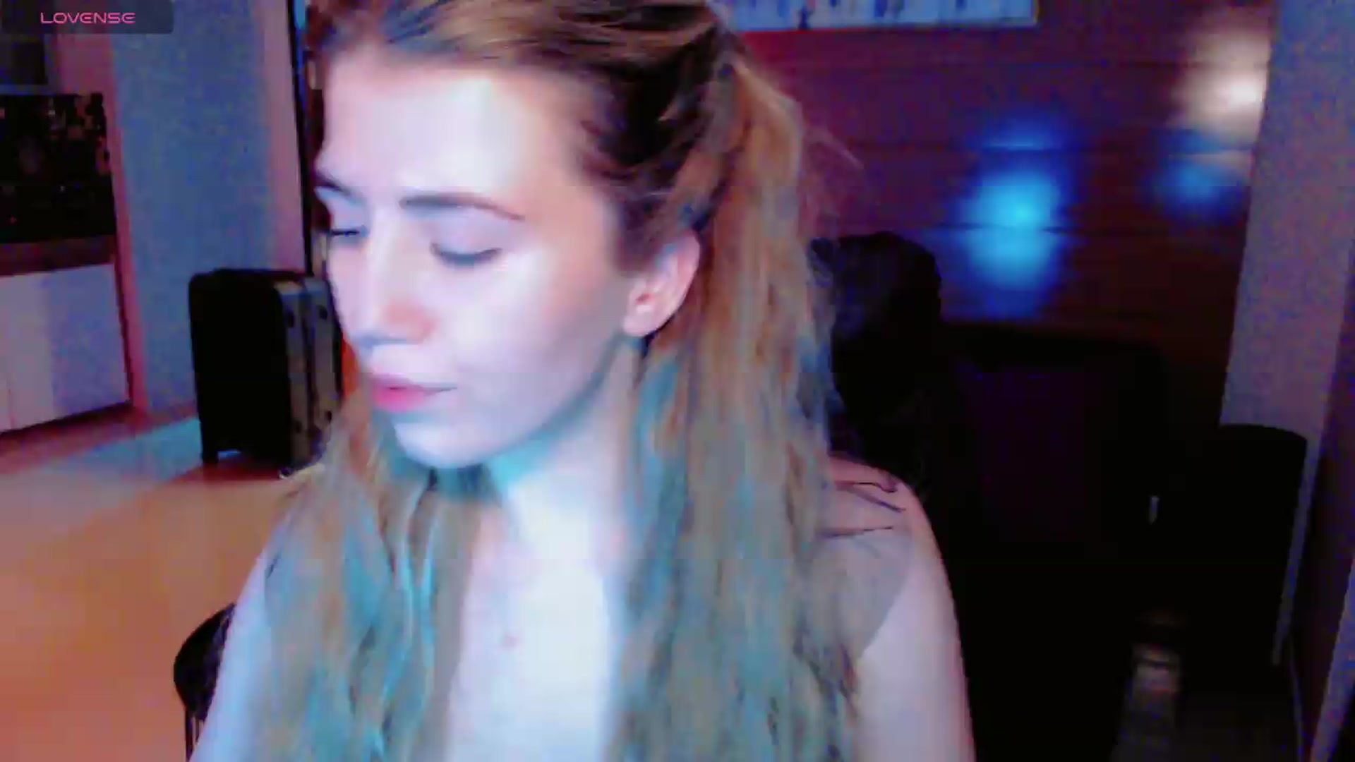Gallery image thumbnail from KilianSou's myfreecams stream on, 08/23/2026, 10:46 image 6 of 20