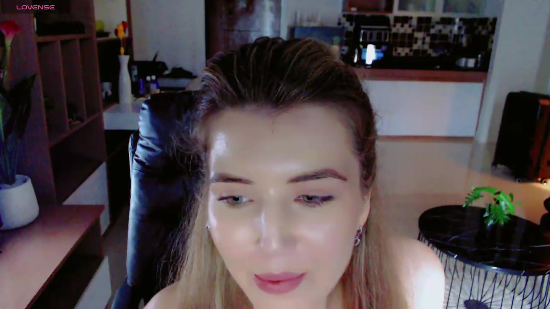 Gallery image thumbnail from KilianSou's myfreecams stream on, 09/03/2026, 05:48 image 16 of 20