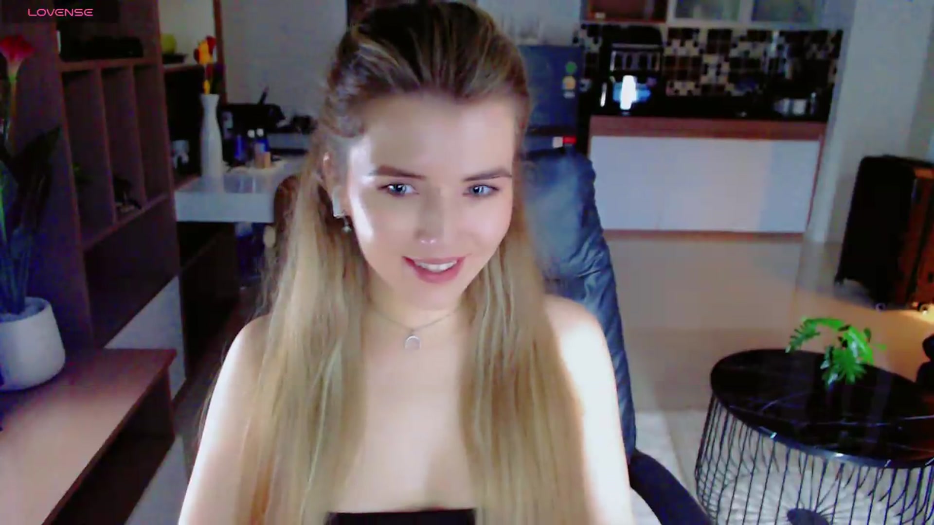 Gallery image thumbnail from KilianSou's myfreecams stream on, 09/03/2026, 05:48 image 15 of 20