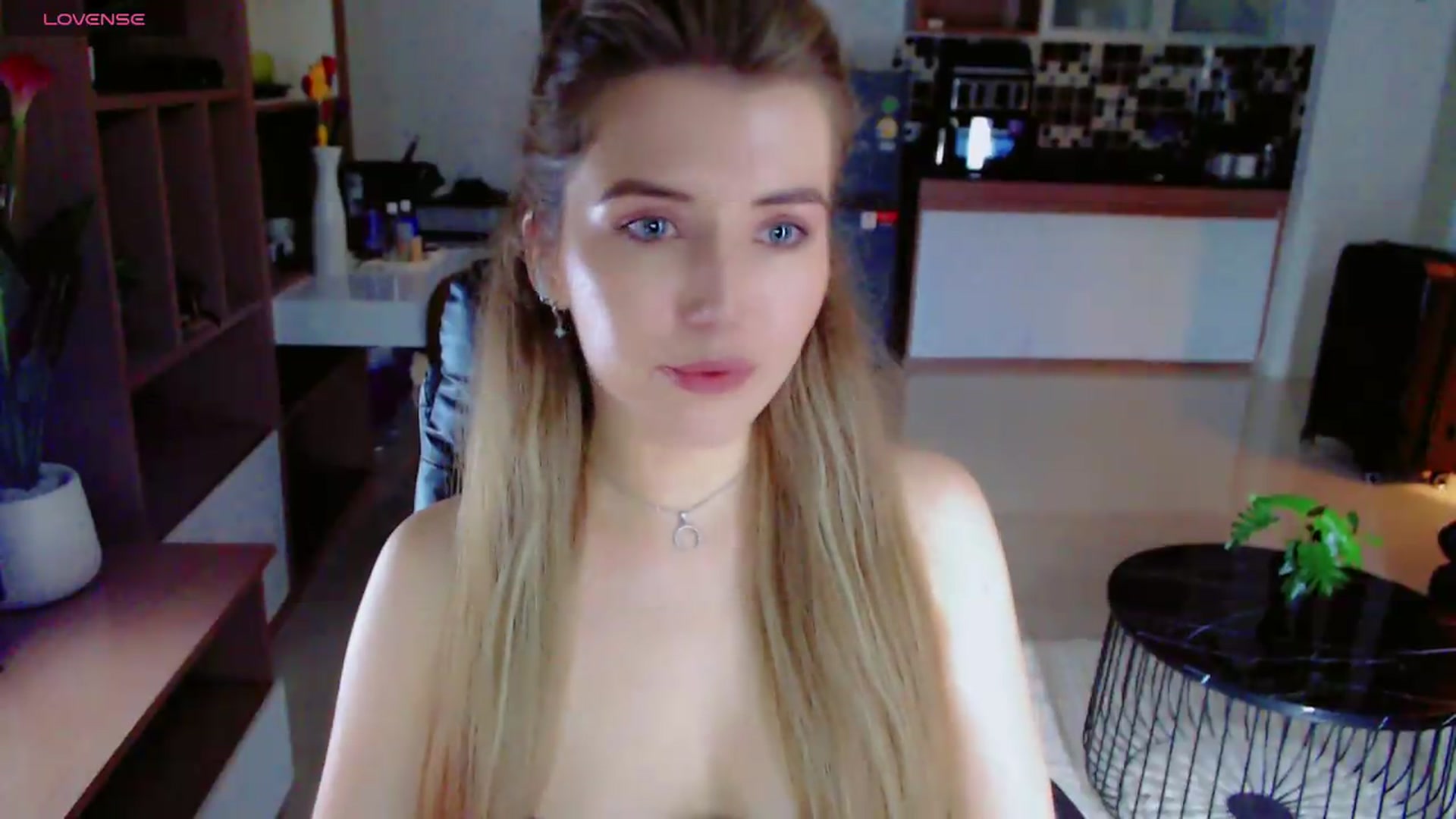 Gallery image thumbnail from KilianSou's myfreecams stream on, 09/03/2026, 05:48 image 10 of 20
