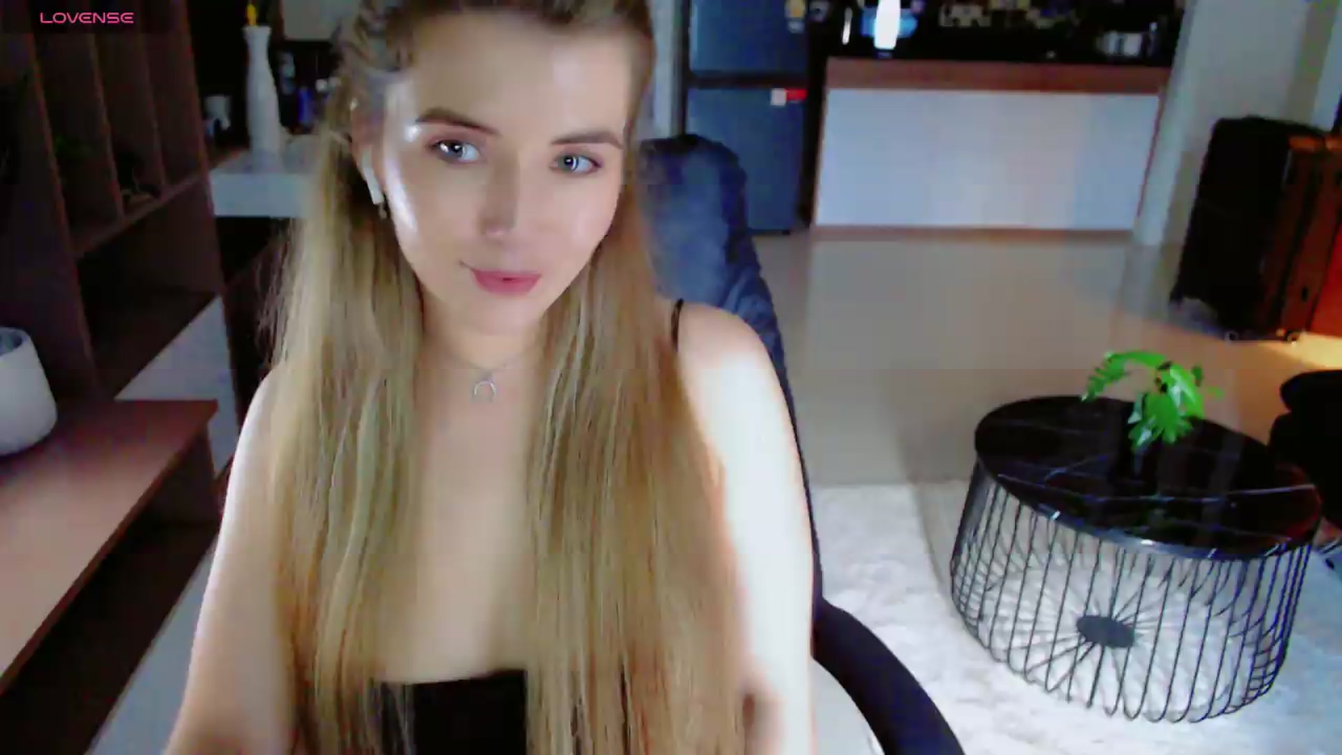 Gallery image thumbnail from KilianSou's myfreecams stream on, 09/03/2026, 06:39 image 15 of 20