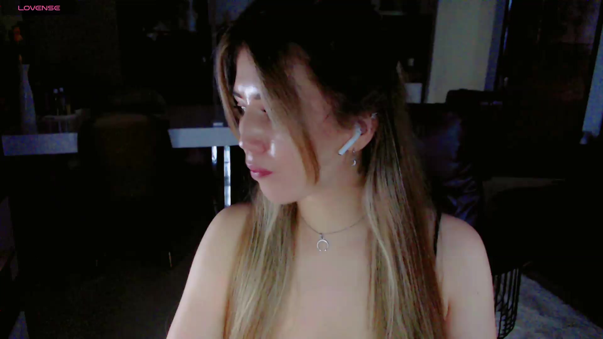 Gallery image thumbnail from KilianSou's myfreecams stream on, 09/03/2026, 10:10 image 9 of 20