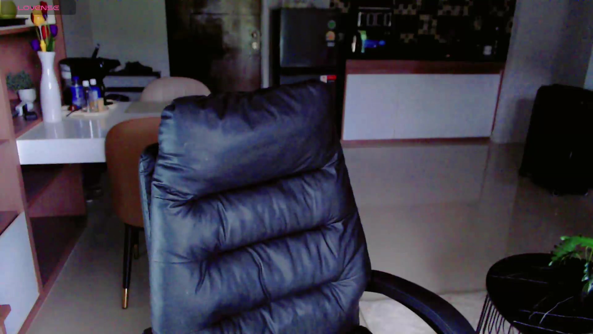 Gallery image thumbnail from KilianSou's myfreecams stream on, 09/03/2026, 10:10 image 14 of 20