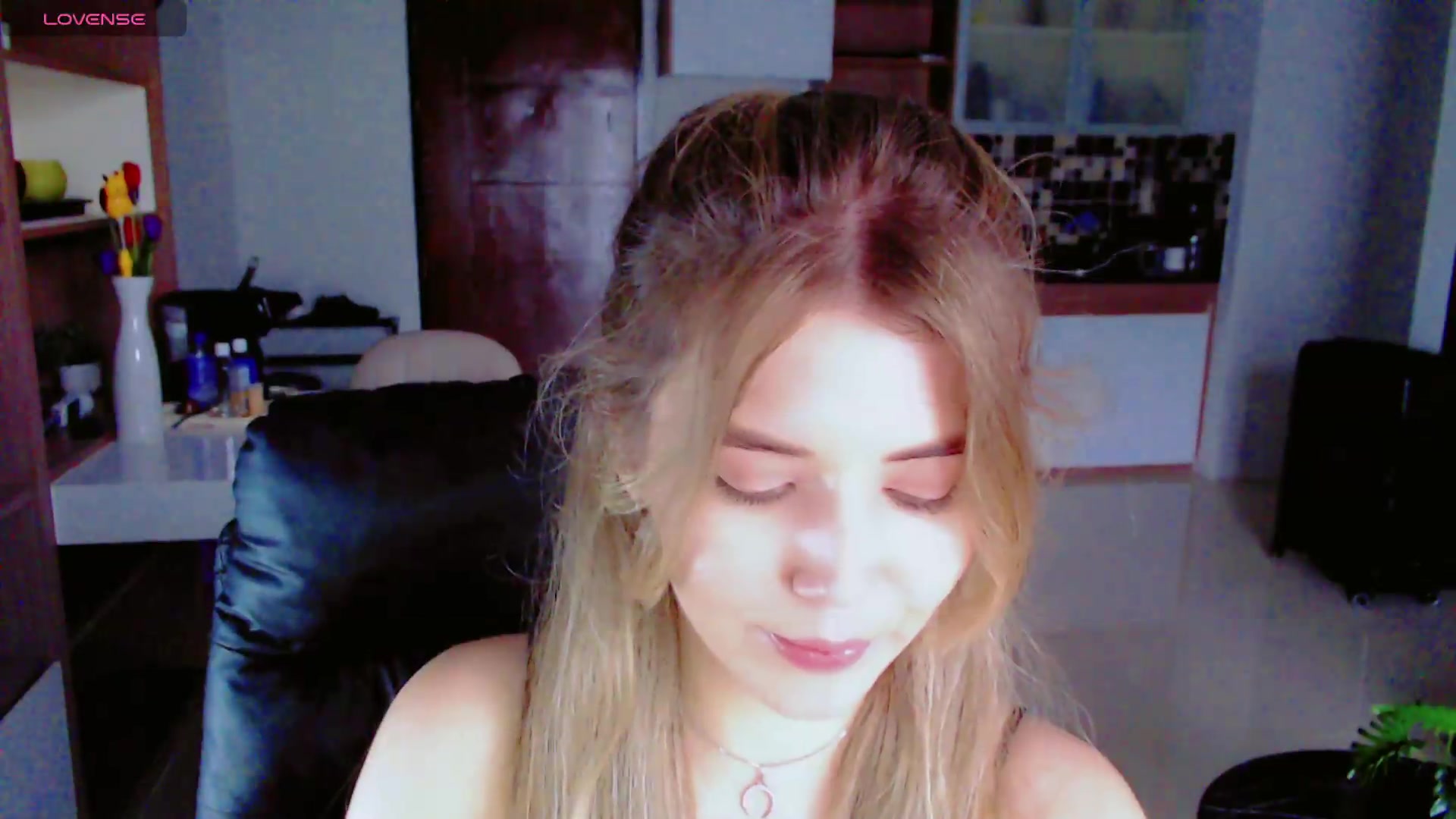 Gallery image thumbnail from KilianSou's myfreecams stream on, 09/03/2026, 10:10 image 18 of 20