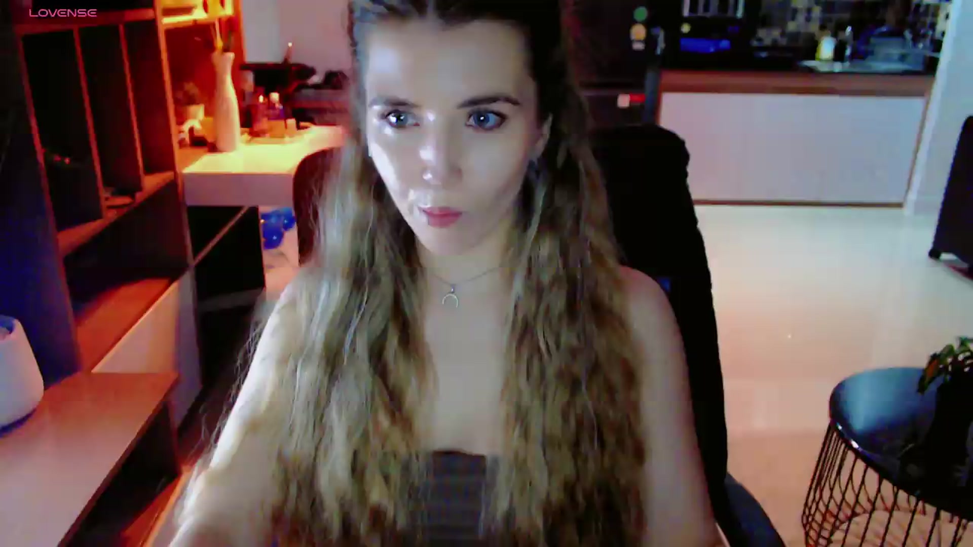 Gallery image thumbnail from KilianSou's myfreecams stream on, 09/04/2026, 07:15 image 5 of 20