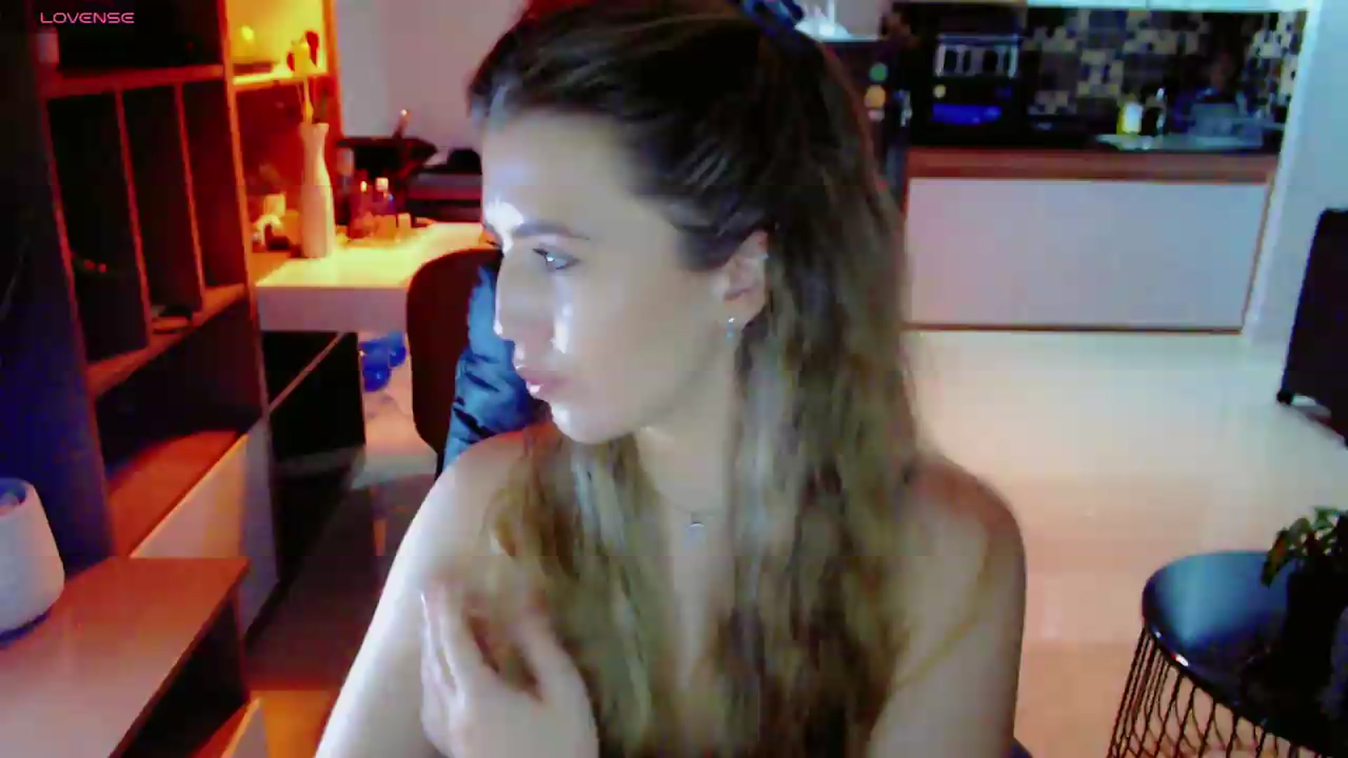 Gallery image thumbnail from KilianSou's myfreecams stream on, 09/04/2026, 07:15 image 17 of 20