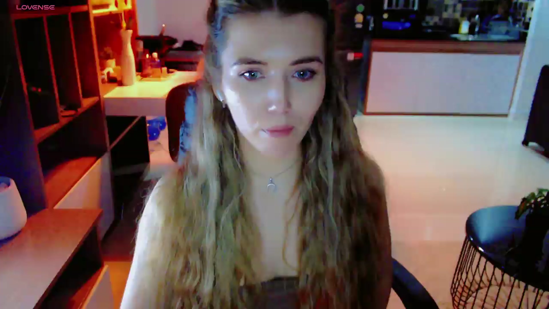 Gallery image thumbnail from KilianSou's myfreecams stream on, 09/04/2026, 07:15 image 12 of 20