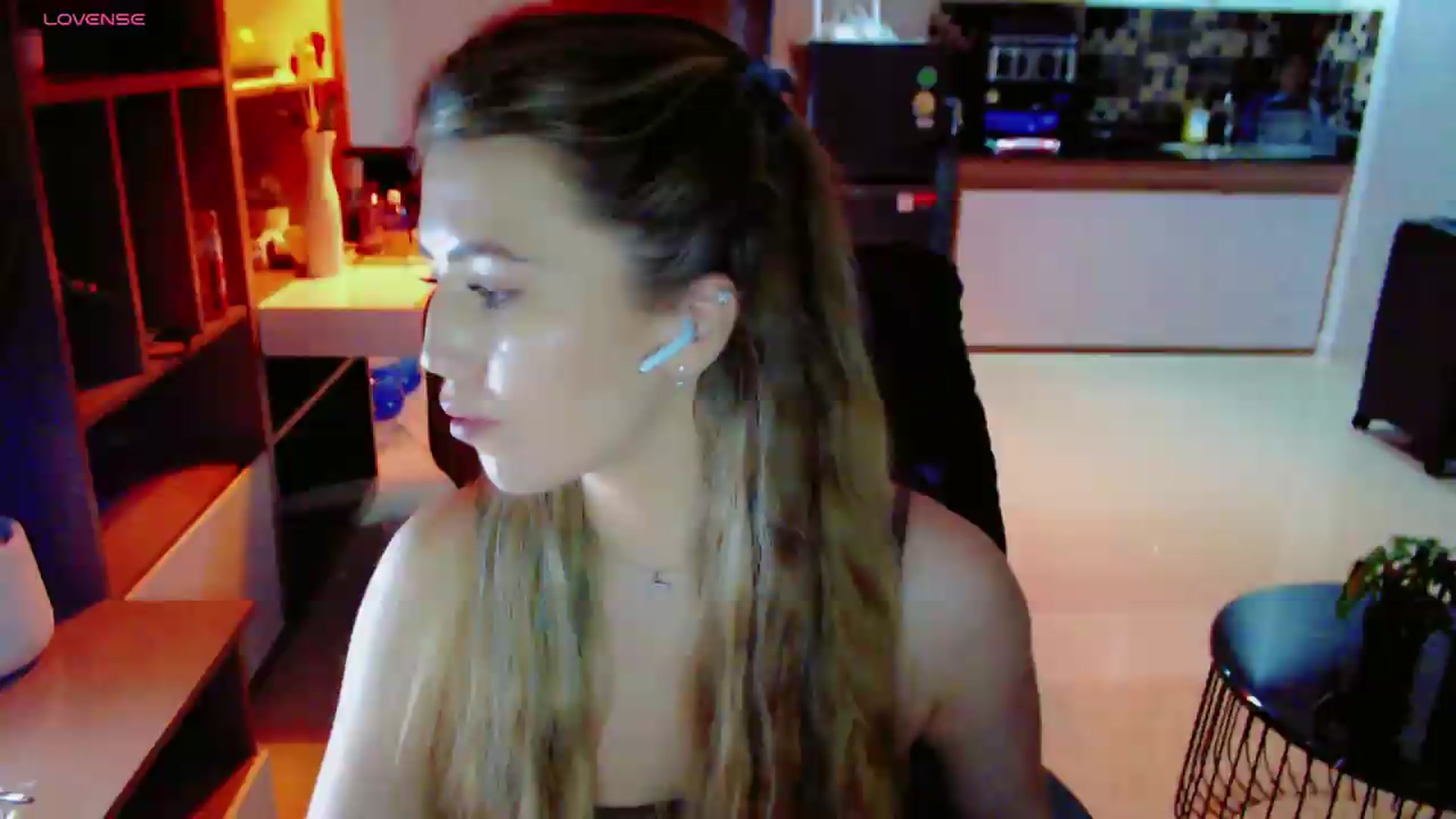 Gallery image thumbnail from KilianSou's myfreecams stream on, 09/04/2026, 09:25 image 4 of 20