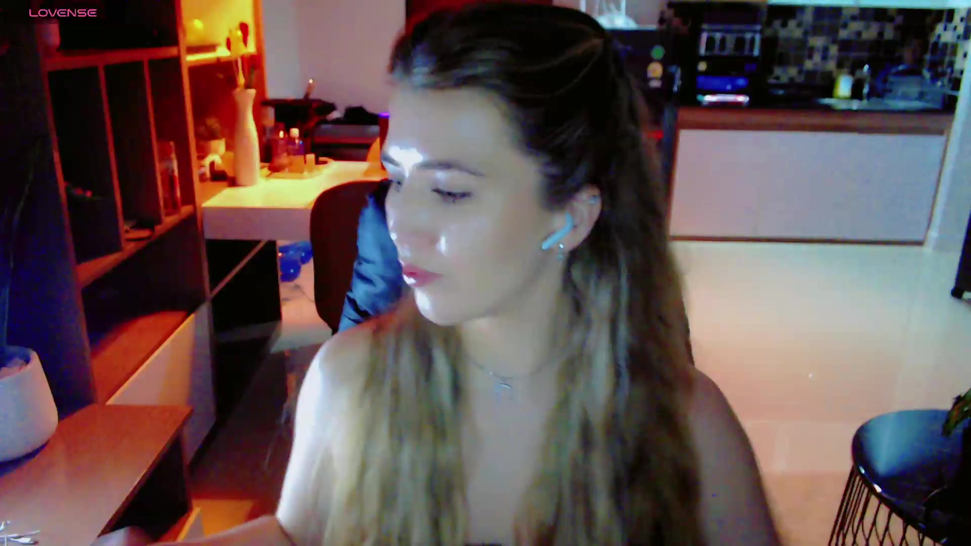 Gallery image thumbnail from KilianSou's myfreecams stream on, 09/04/2026, 09:25 image 17 of 20