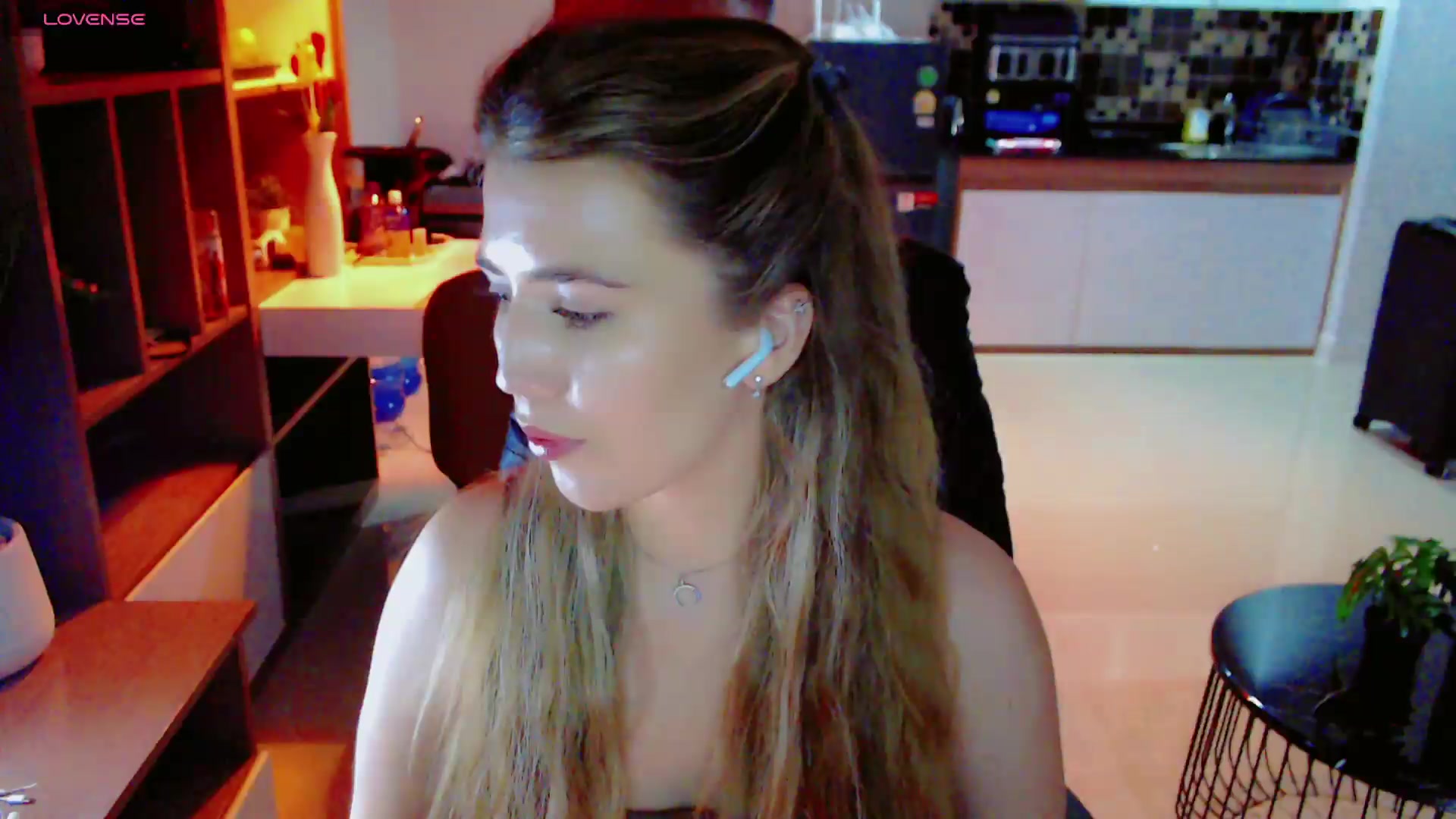 Gallery image thumbnail from KilianSou's myfreecams stream on, 09/04/2026, 09:25 image 9 of 20