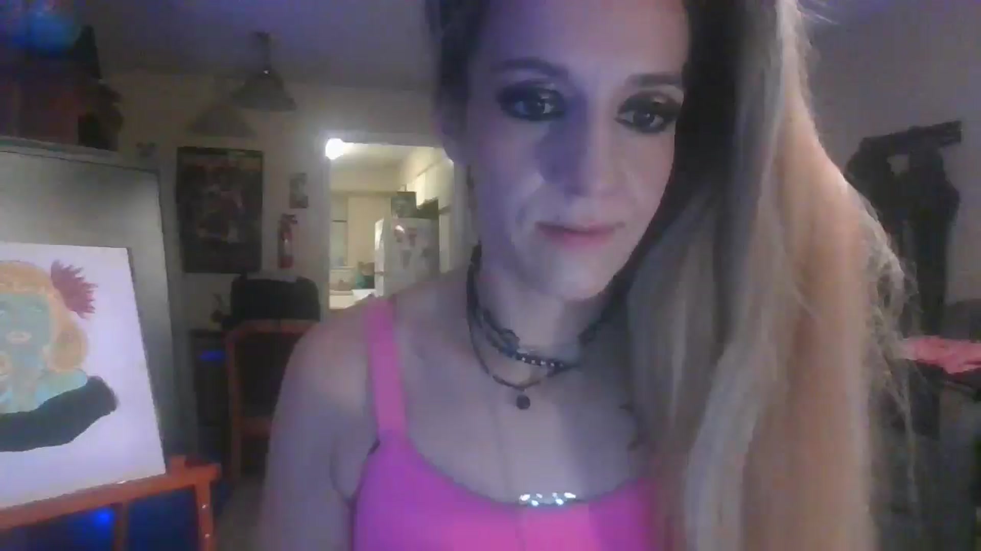 Gallery image thumbnail from KillaXBarbie1's myfreecams stream on, 04/21/2025, 07:00 image 3 of 20