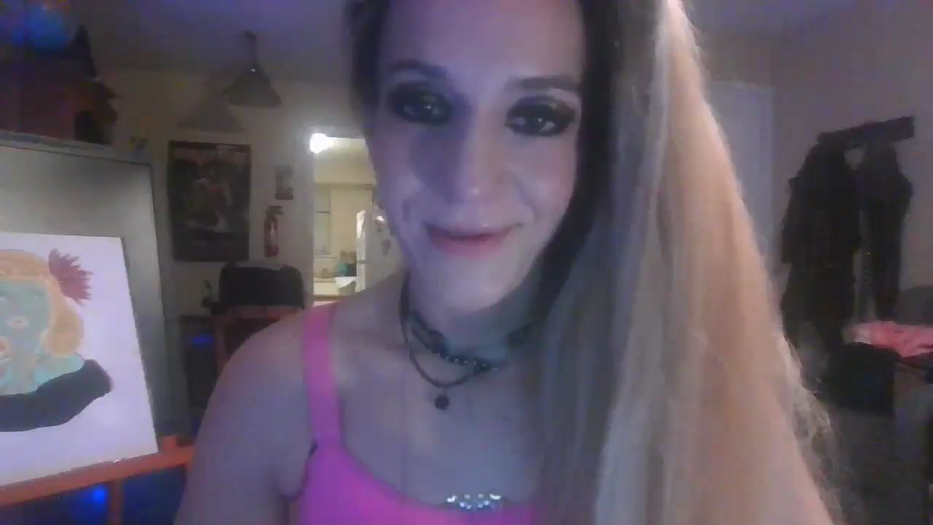 Gallery image thumbnail from KillaXBarbie1's myfreecams stream on, 04/21/2025, 07:00 image 14 of 20