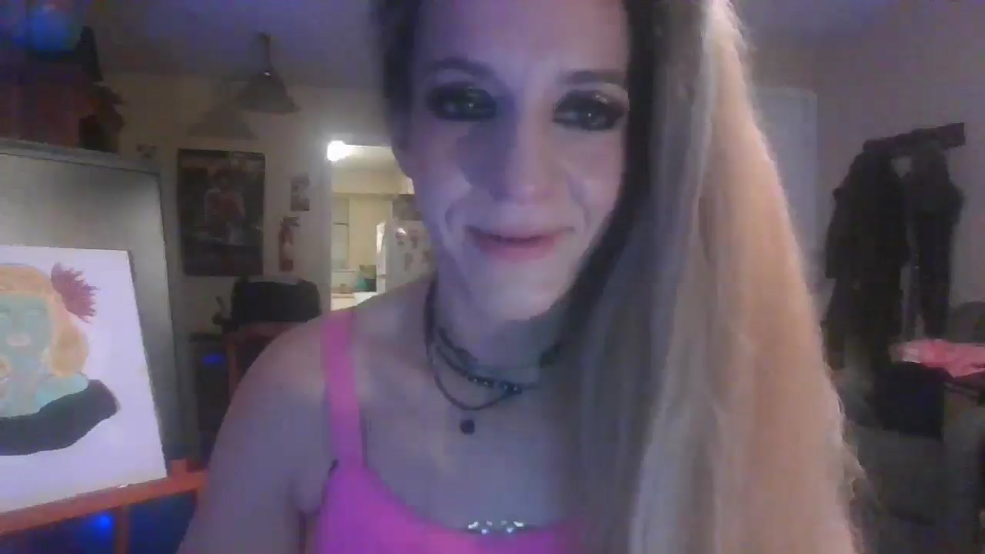 Gallery image thumbnail from KillaXBarbie1's myfreecams stream on, 04/21/2025, 07:00 image 18 of 20