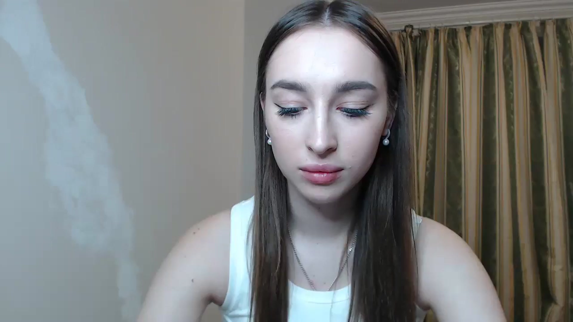 Gallery image thumbnail from KillerEyesS's myfreecams stream on, 05/14/2025, 17:45 image 16 of 20