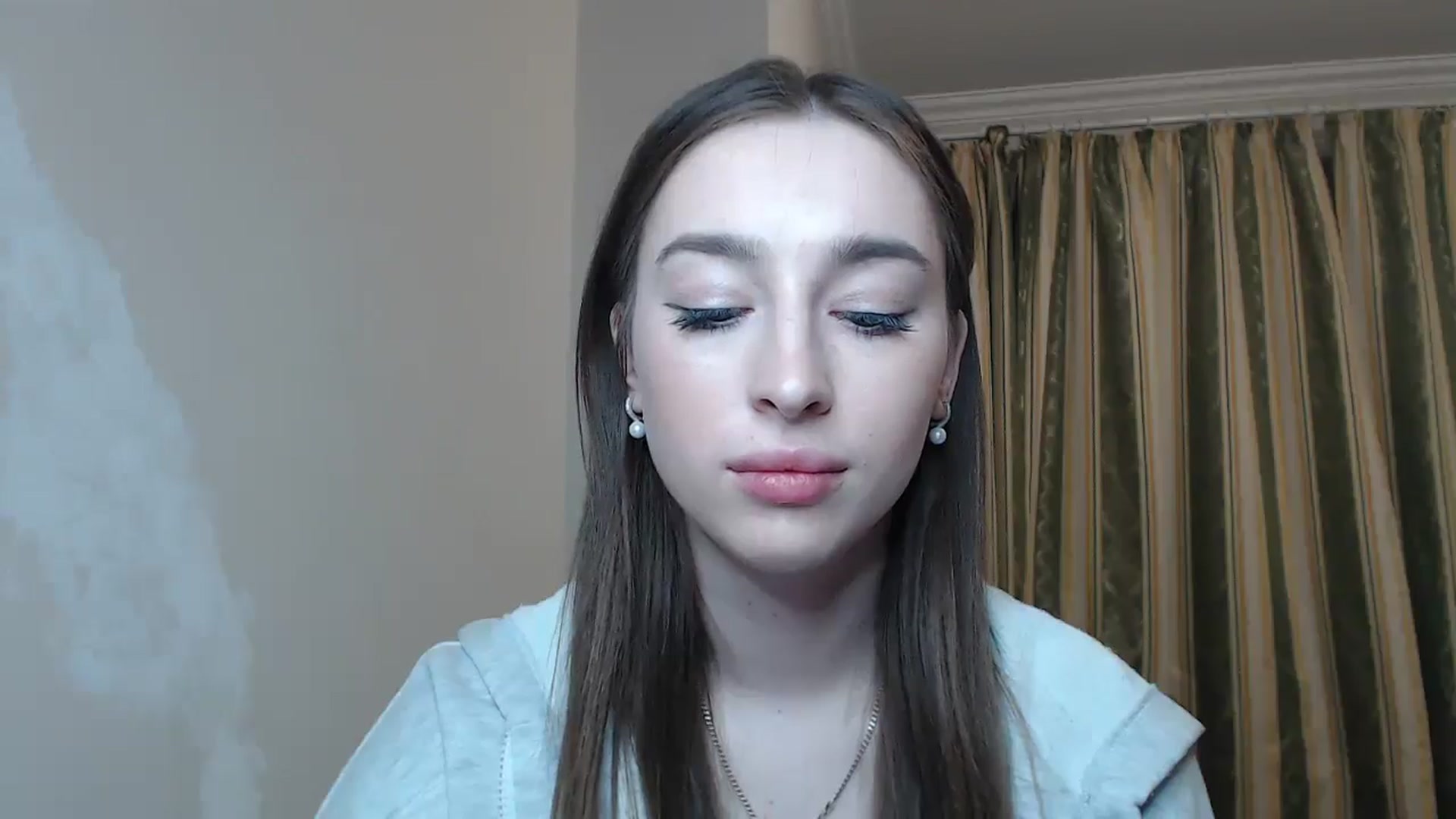 Gallery image thumbnail from KillerEyesS's myfreecams stream on, 05/16/2025, 18:17 image 13 of 20