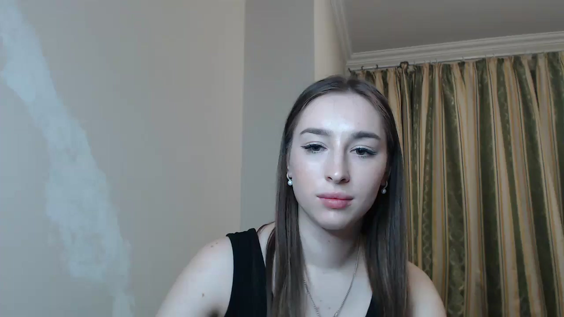 Gallery image thumbnail from KillerEyesS's myfreecams stream on, 05/16/2025, 22:03 image 15 of 20