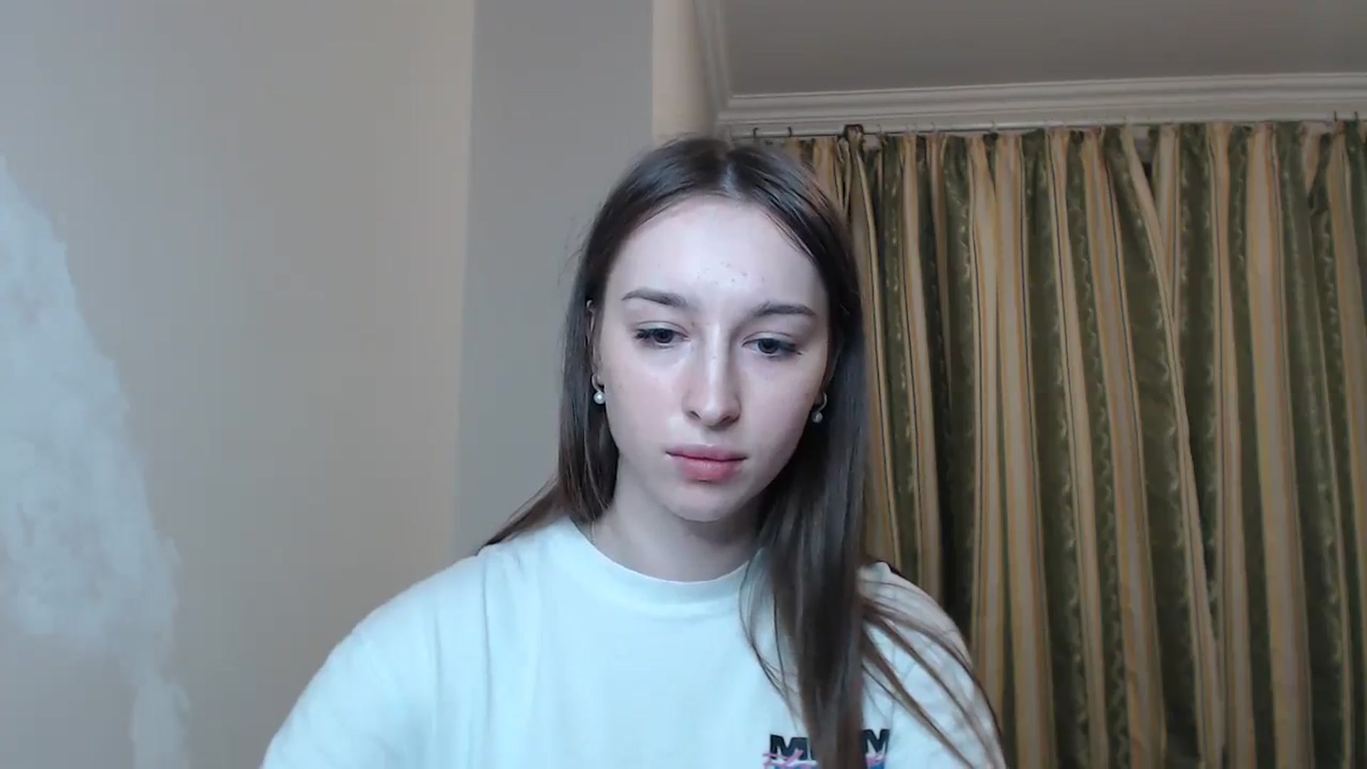 Gallery image thumbnail from KillerEyesS's myfreecams stream on, 05/18/2025, 20:01 image 15 of 20