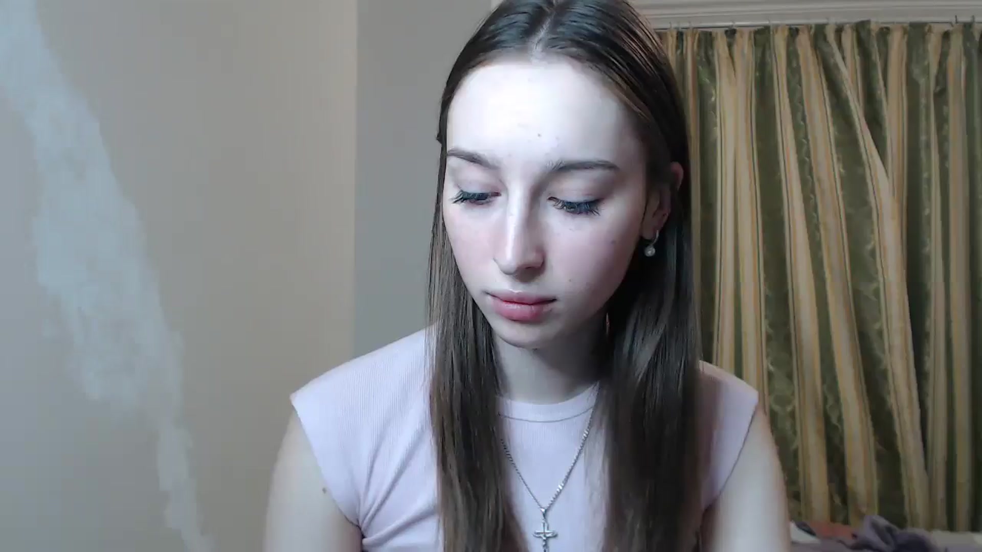 Gallery image thumbnail from KillerEyesS's myfreecams stream on, 05/20/2025, 19:07 image 17 of 20