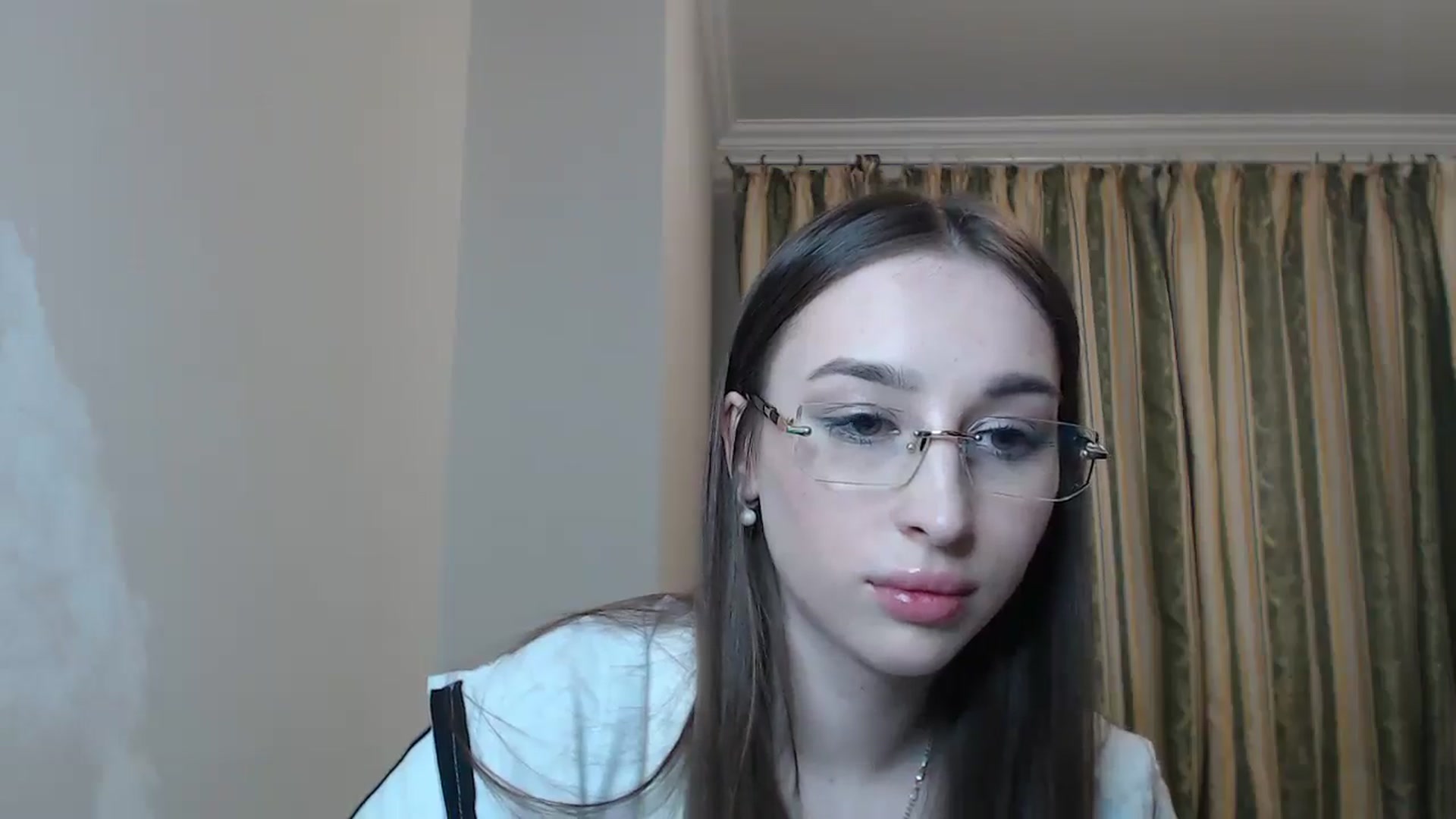 Gallery image thumbnail from KillerEyesS's myfreecams stream on, 05/21/2025, 18:17 image 8 of 20