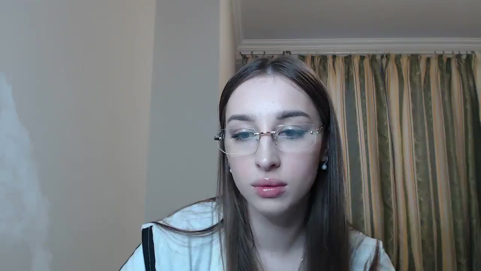 Gallery image thumbnail from KillerEyesS's myfreecams stream on, 05/21/2025, 18:17 image 5 of 20