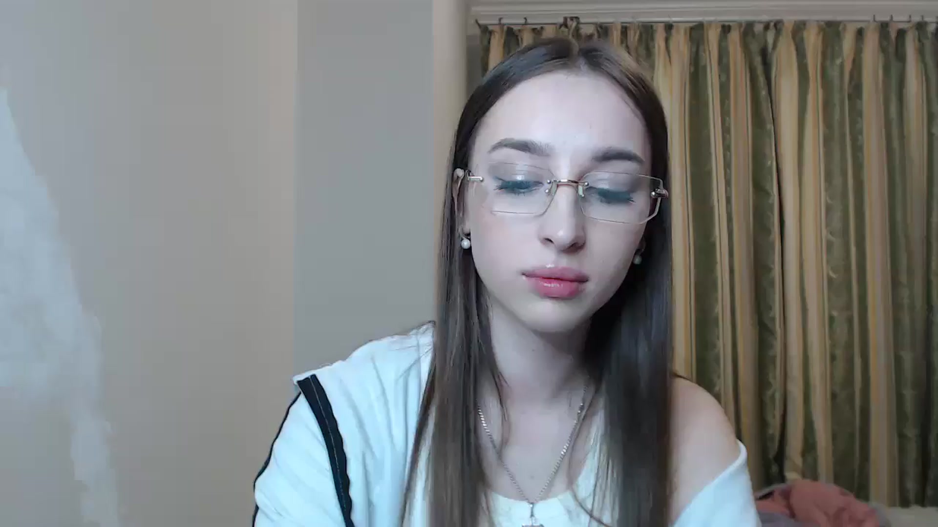 Gallery image thumbnail from KillerEyesS's myfreecams stream on, 05/21/2025, 18:17 image 19 of 20