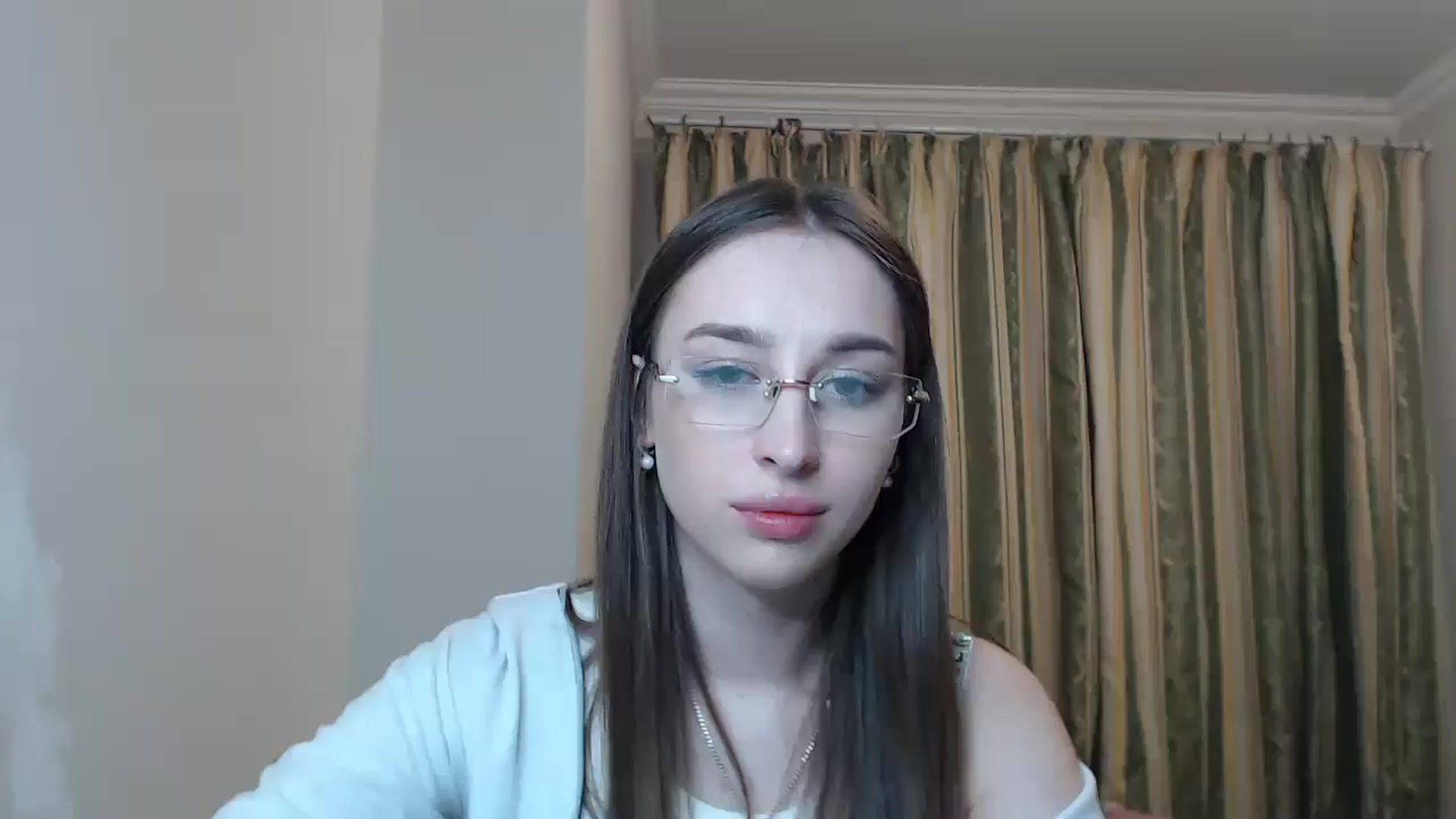Gallery image thumbnail from KillerEyesS's myfreecams stream on, 05/21/2025, 18:55 image 15 of 20