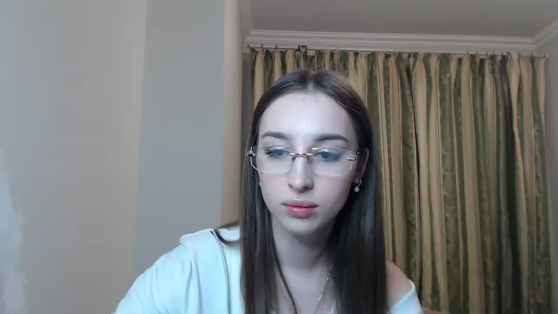 Gallery image thumbnail from KillerEyesS's myfreecams stream on, 05/21/2025, 18:55 image 12 of 20