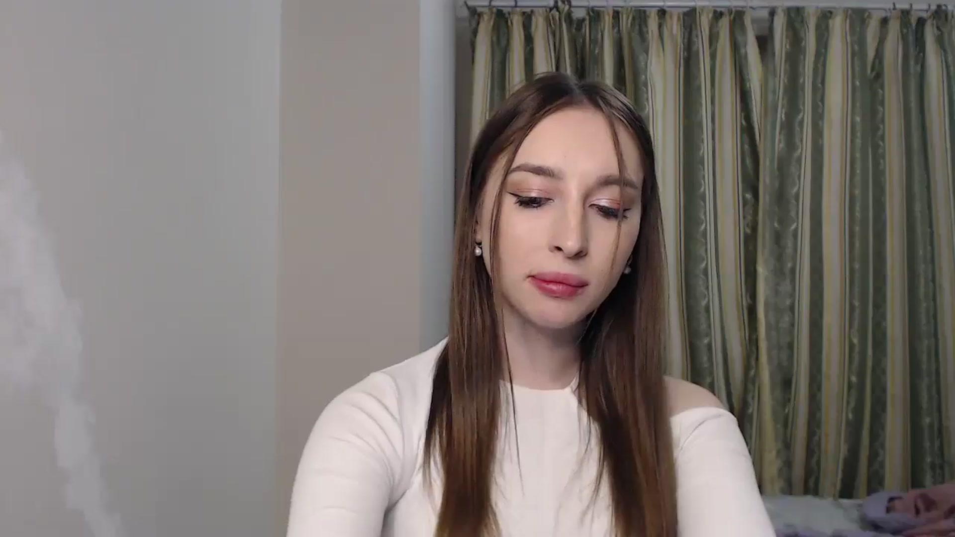 Gallery image thumbnail from KillerEyesS's myfreecams stream on, 05/24/2025, 19:18 image 16 of 20