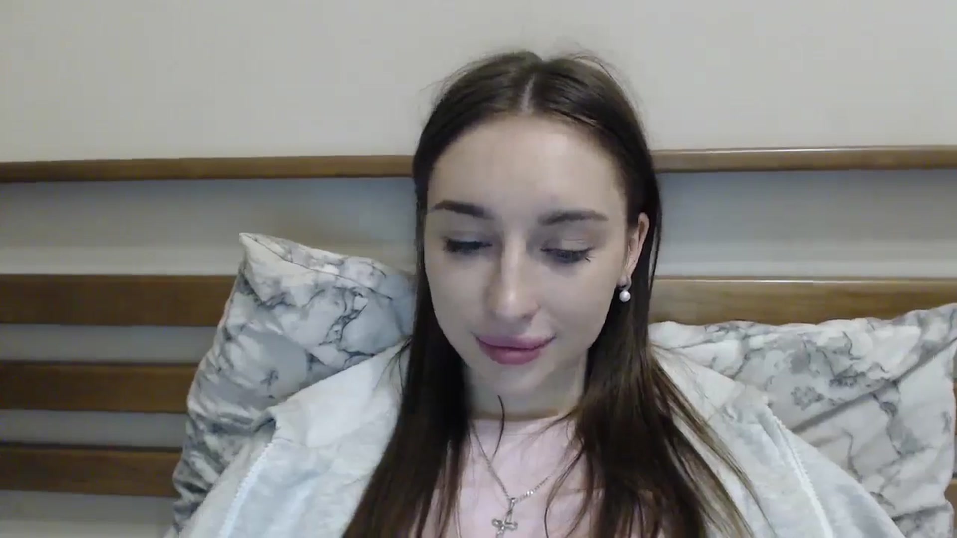 Gallery image thumbnail from KillerEyesS's myfreecams stream on, 05/25/2025, 22:08 image 14 of 20