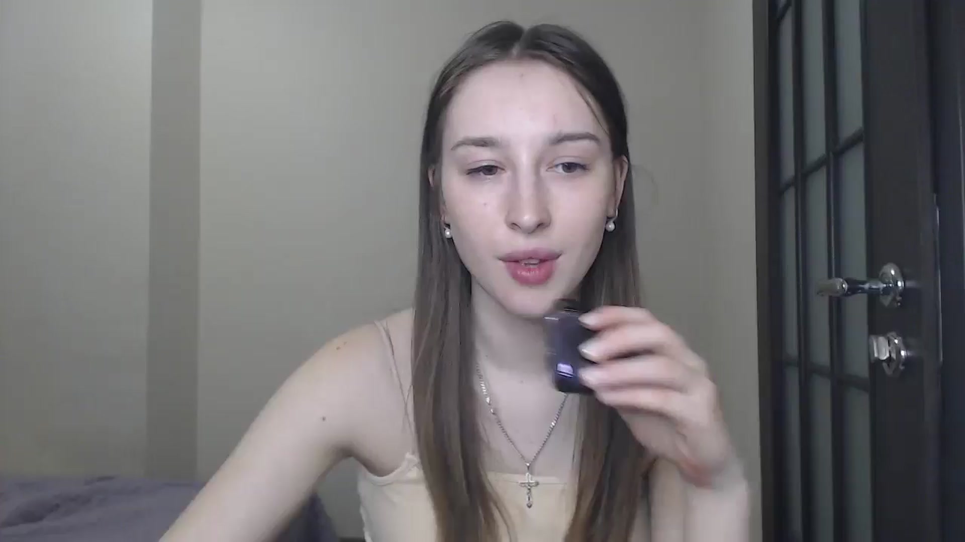 Gallery image thumbnail from KillerEyesS's myfreecams stream on, 05/29/2025, 21:13 image 17 of 20
