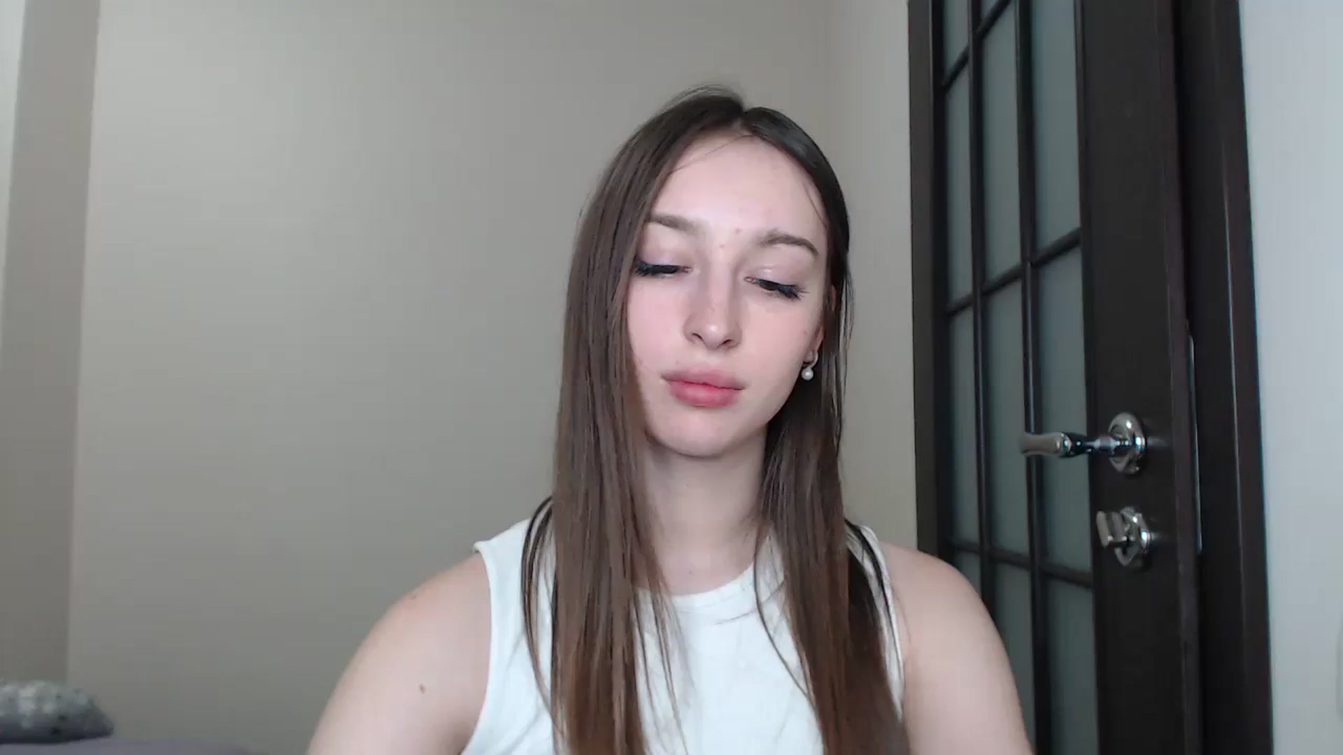 Gallery image thumbnail from KillerEyesS's myfreecams stream on, 06/17/2025, 19:21 image 16 of 20